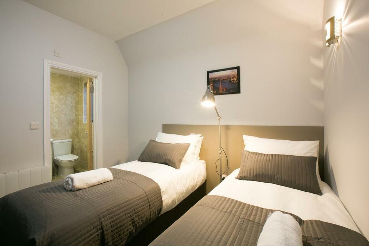 Belvilla Ilford Hill Hotel London מראה חיצוני תמונה