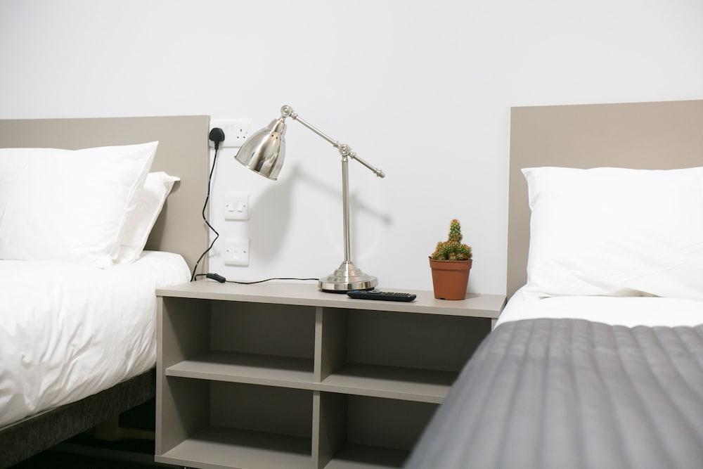 Belvilla Ilford Hill Hotel London מראה חיצוני תמונה