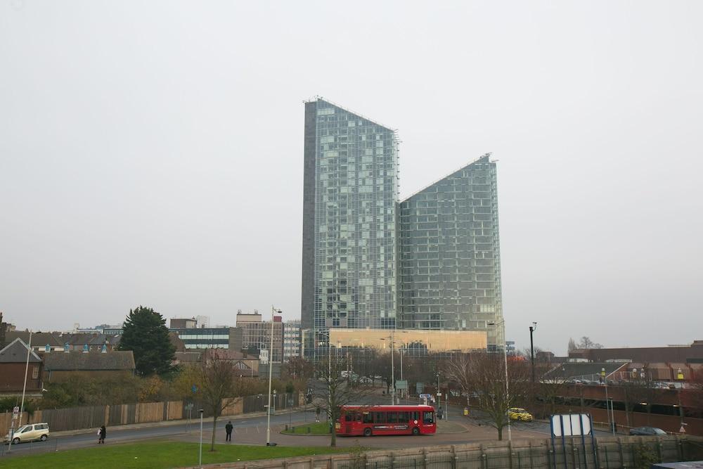 Belvilla Ilford Hill Hotel London מראה חיצוני תמונה